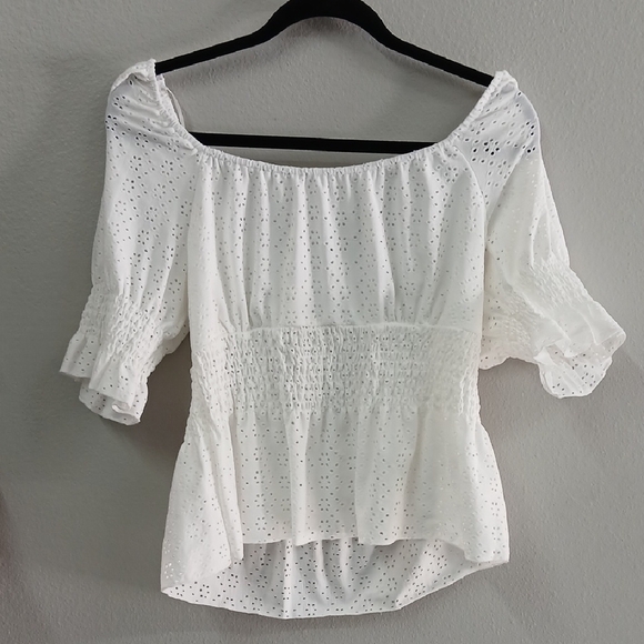 URBAN Romantics White Eyelet Blouse - Picture 2 of 7